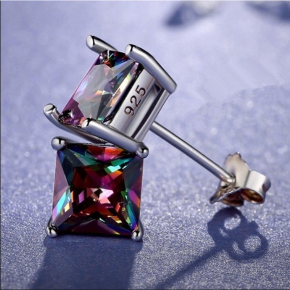 Mystic Rainbow Topaz,7mm 4 Claw Sterling Sil Studs - Picture 2 of 5